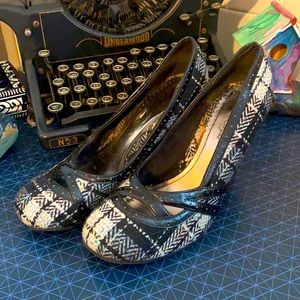 Sarah-Jane Plaid Heels